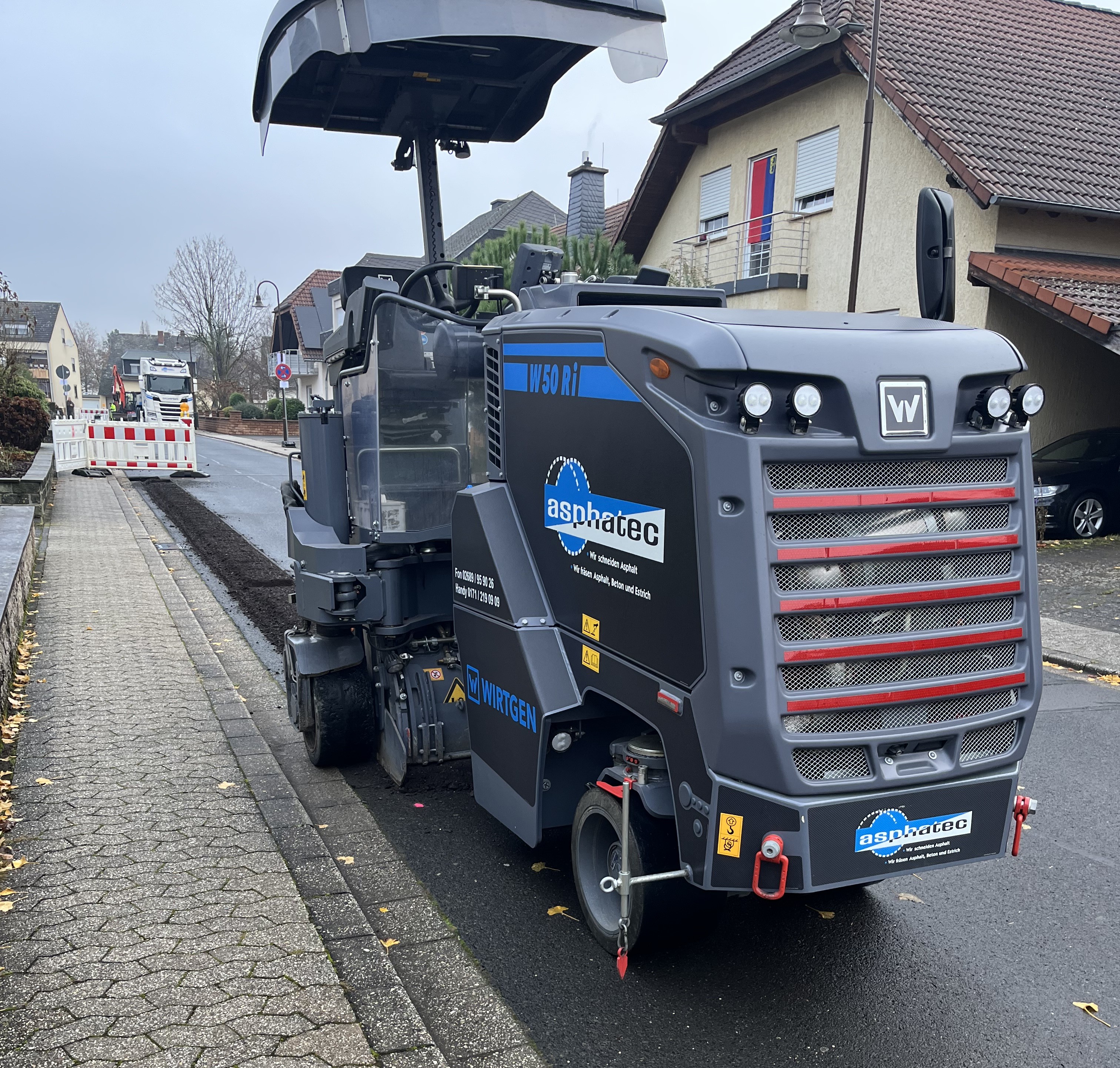 Wirtgen W50 RI Kleinfräse – asphatec Kaupat GmbH Neuwied